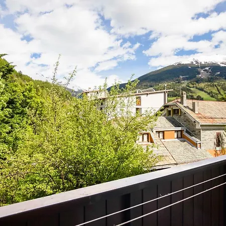 Log House Apartment Bormio